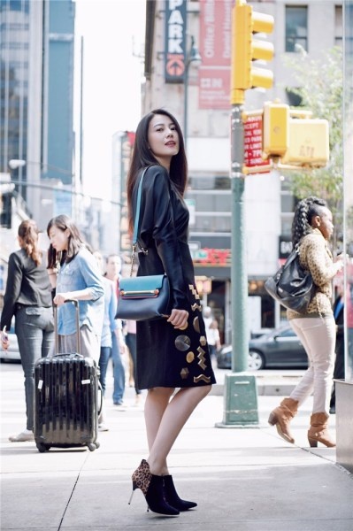 妮可基德曼登《ELLE》2015开年封面