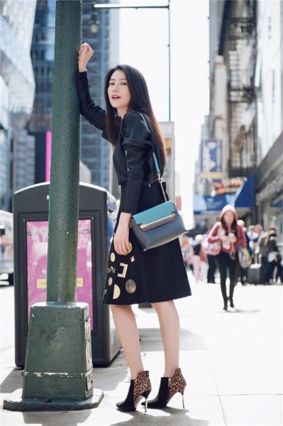 妮可基德曼登《ELLE》2015开年封面