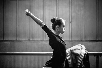 备战艺考的女孩游思行/CFP